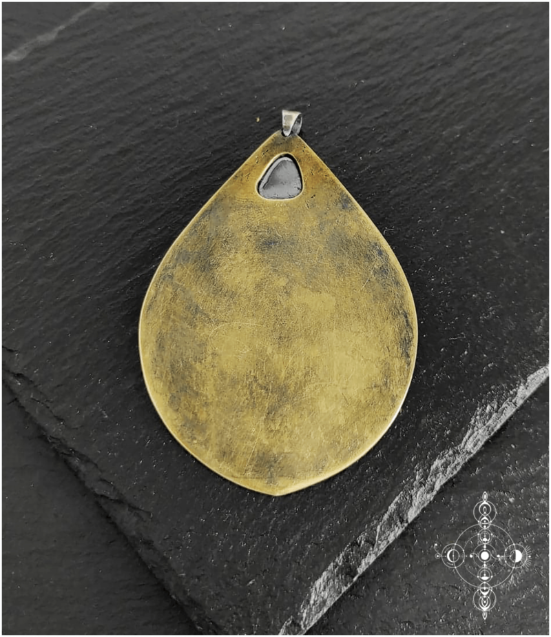 Etched brass and sterling silver pendant with an hematite made by Nairy (Eliz'art and Manu Menendez)